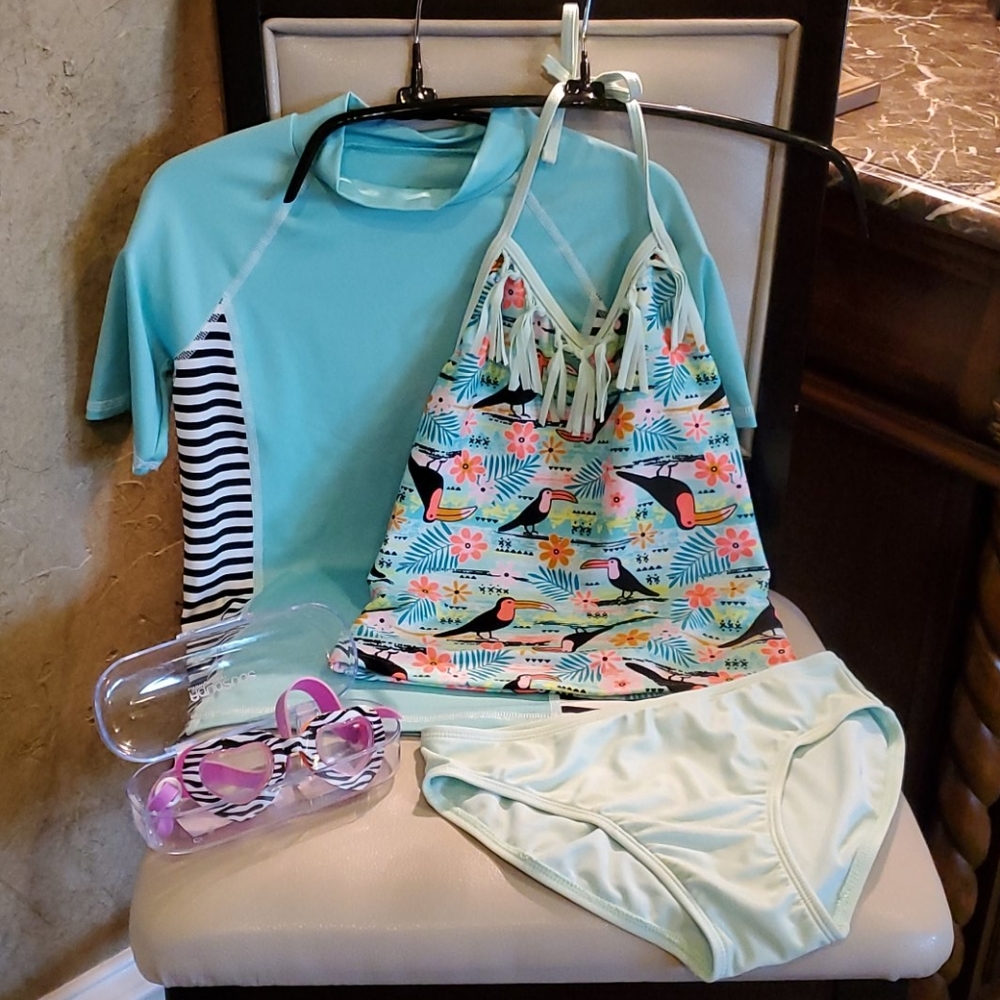Tankini, Cover-up and Goggles